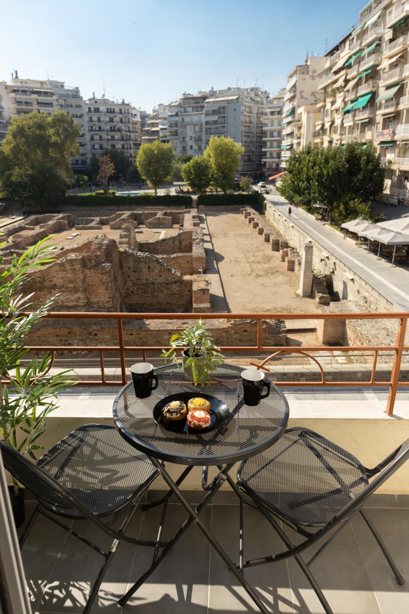 Starlights Wonderful View Apartments By Binobi! Tesalonika Bagian luar foto