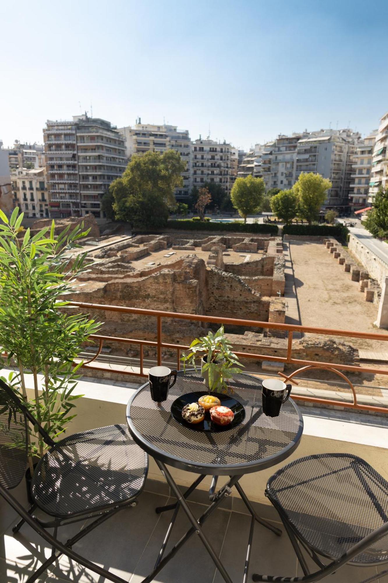 Starlights Wonderful View Apartments By Binobi! Tesalonika Bagian luar foto